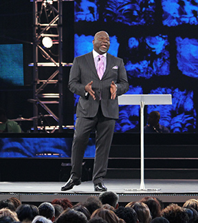 AAC - Bishop Jakes Closing